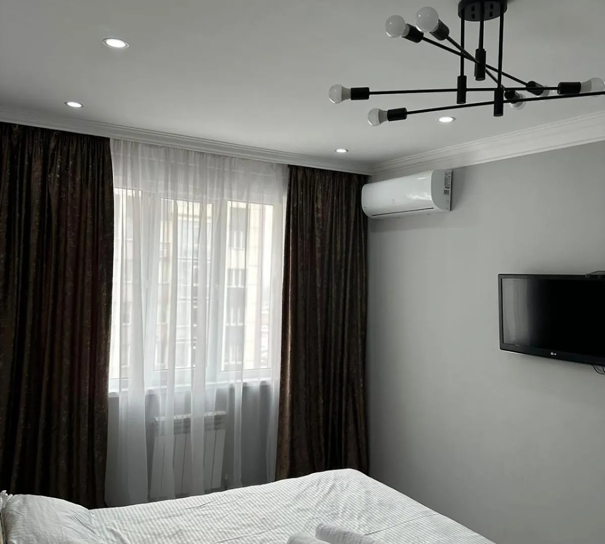 Дарабоз 75 Apartamento Almaty